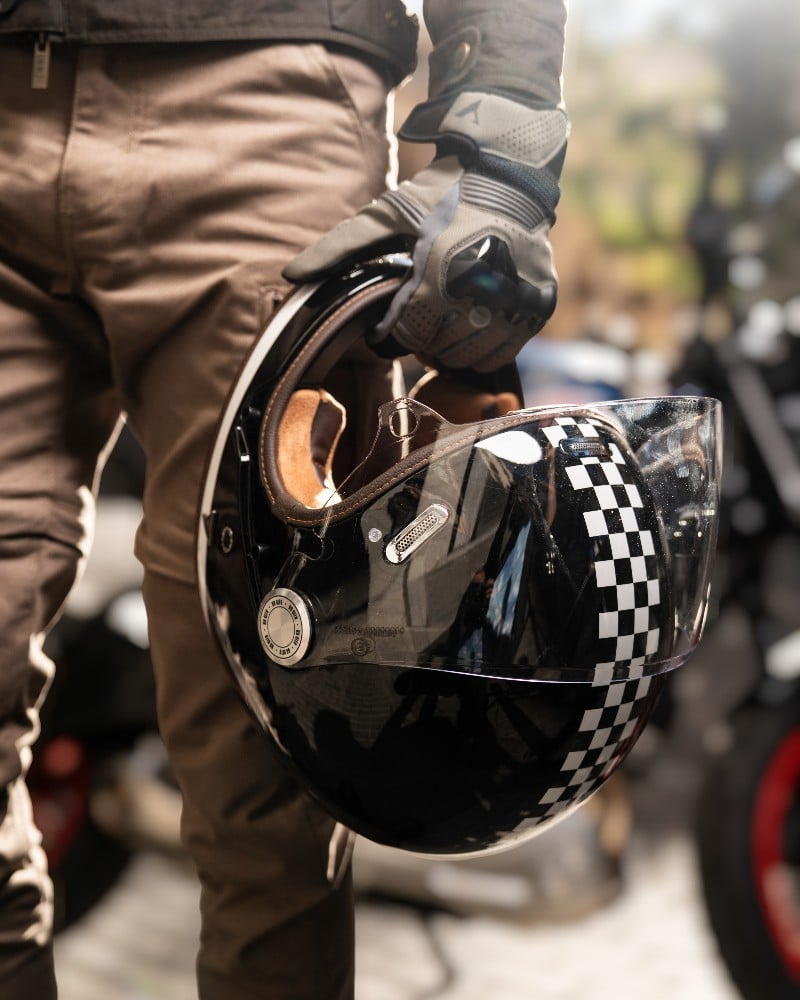 Casco Roadster III Black Race